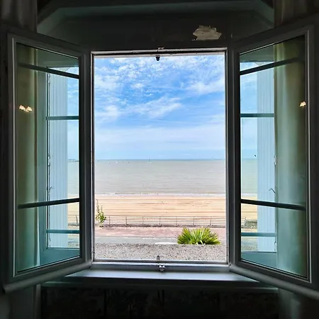 Ocean- Vue Imprenable Sur La Cote Atlantique 富拉